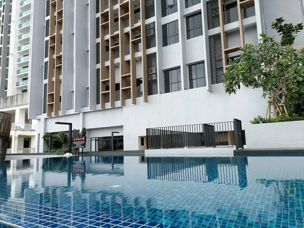 조호르 바루 Sky Trees 2 Guests Nflix Balcony Aeon Pool 아파트
